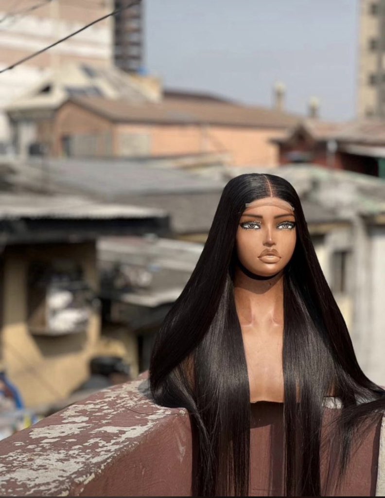 purple_dera's tweet image. Good afternoon beautiful people 
See these beautiful hairs I have for you😌❤️
Ignore the background 😫
Please kindly rt and place your orders🙏🏾