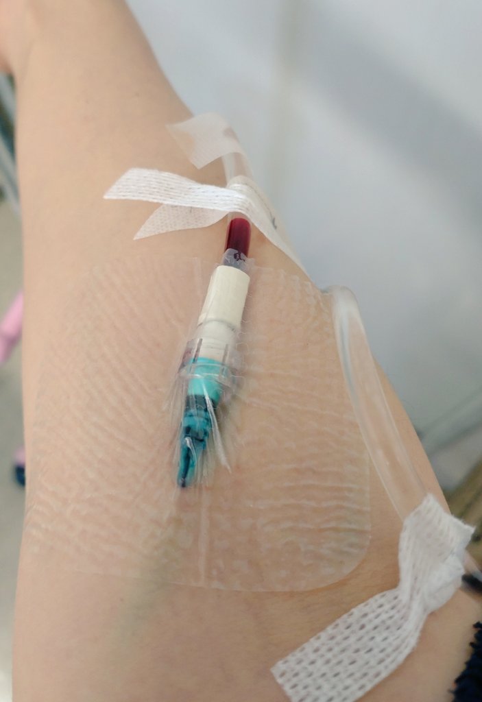 もろもろありまして、点滴してました😵‍💫タフが取り柄なのに😵‍💫😵‍💫
2/8いけるか微妙になってきてます。新幹線⛄️で止まらないかも心配😵‍💫

（終わったあとに撮っちゃってもろ逆血が写ってるのでセンシティブ設定にしてます。）