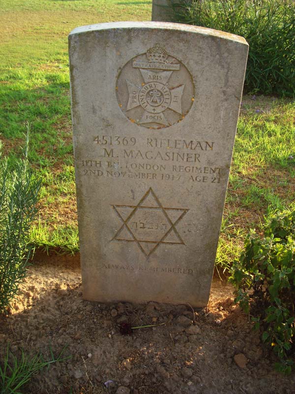 EvaKBartlett's tweet image. Indeed, I used to go visit the caretaker of the cemetery, a lovely older man named Ibrahim Jeradeh, a retired gardener and caretaker who tended and nurtured the cemetery for over 50 years.

"...the first thing one notices upon entering is the lush grass, the many types of