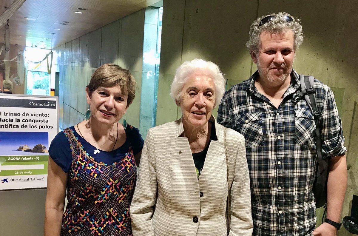 Qué gran pérdida! Falleció la gran científica polar española Josefina Castellví.. Aquí la última vez que la vi, en 2018 con ⁦<a href="/RamonLarramendi/">Ramón Larramendi</a>⁩ .. Una pionera. tierraspolares.es/trineodeviento…