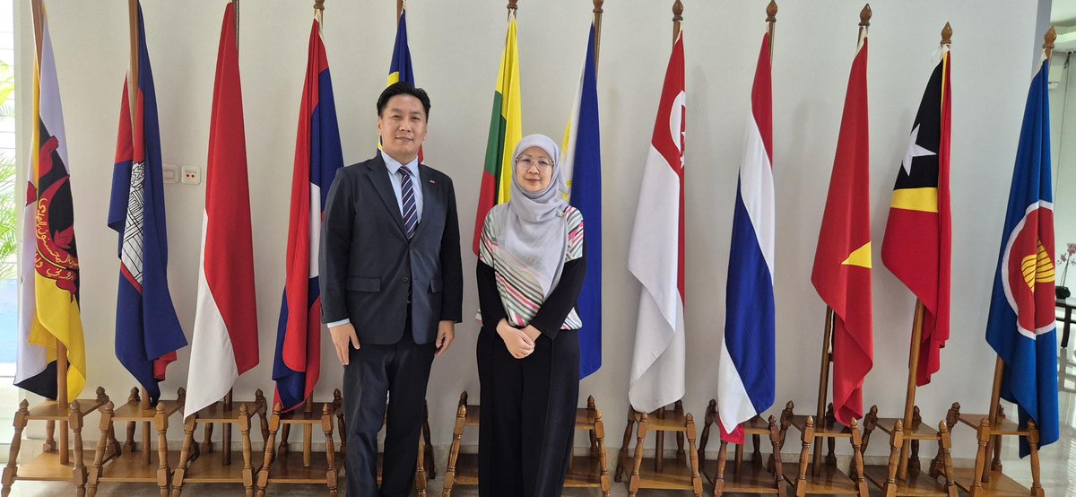 Mongolian Embassy in Jakarta tweet media