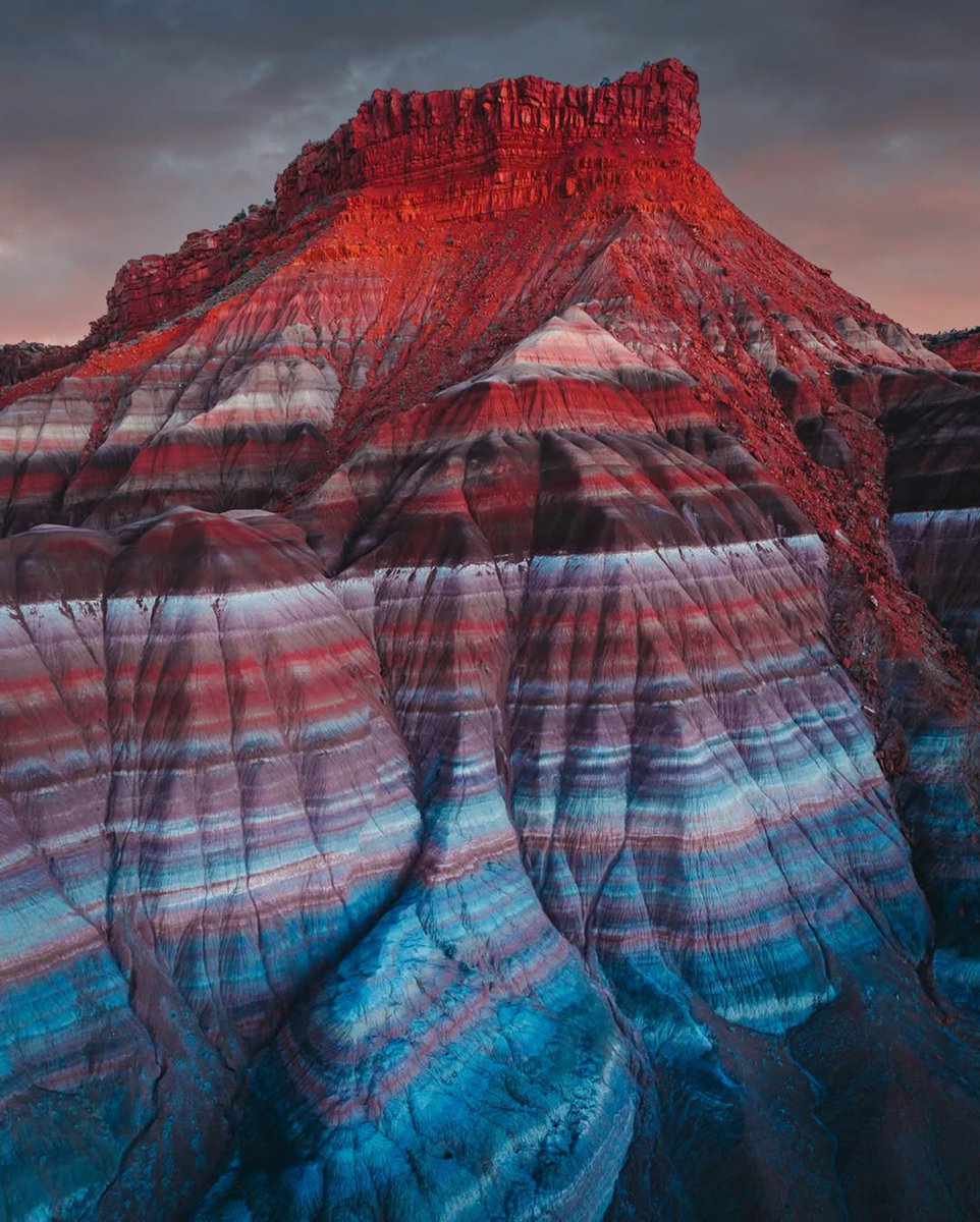 Seeing this colorful desert shows the wonders of nature👌🏻👌🏻❤️❤️👍🏻👍🏻