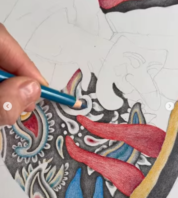 MadridProyecta's tweet photo. 🔎Qué chulada de cartel. La ilustradora es Carmen García Huerta.

Un baile de máscaras inspirado en los años 20 es la imagen que anuncia la llegada del carnaval.

ℹ️https://t.co/gsVATLRRyP
🗨️https://t.co/uoMCRGFpa5 https://t.co/rhw1DNOaar