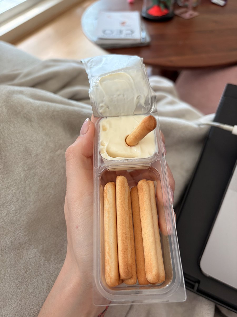 Flo 👹 tweet media