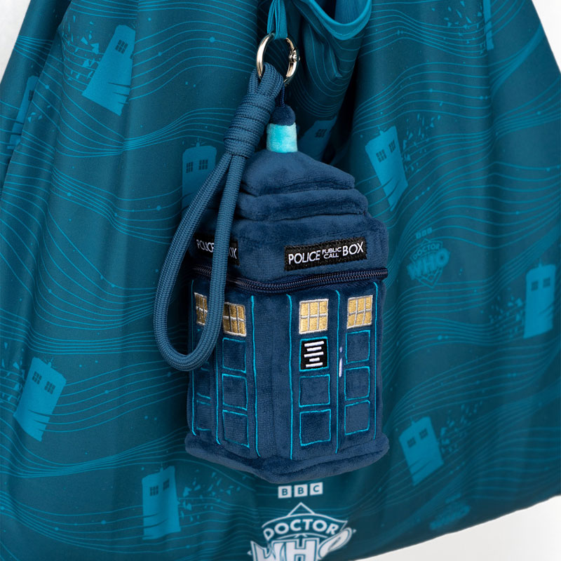 AmiAmi_Korean's tweet image. 《닥터 후》   타디스 누이구루미 마스코트&amp;amp;에코백
amiami.com/eng/detail/?gc…
제작 : SCIFI Fanspace
입고 완료되었습니다💙
#닥터후 #DoctorWho #TARDIS