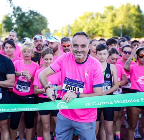 Otro ejemplo más de que ser runner es un simple epíteto, y que no te hace ni mejor ni peor. A ver, todos tenemos nuestras contradicciones, como él: se puede estar a tope contra el cáncer (a favor de investigar para paliarlo), y a favor del acoso sexual, claro que sí.