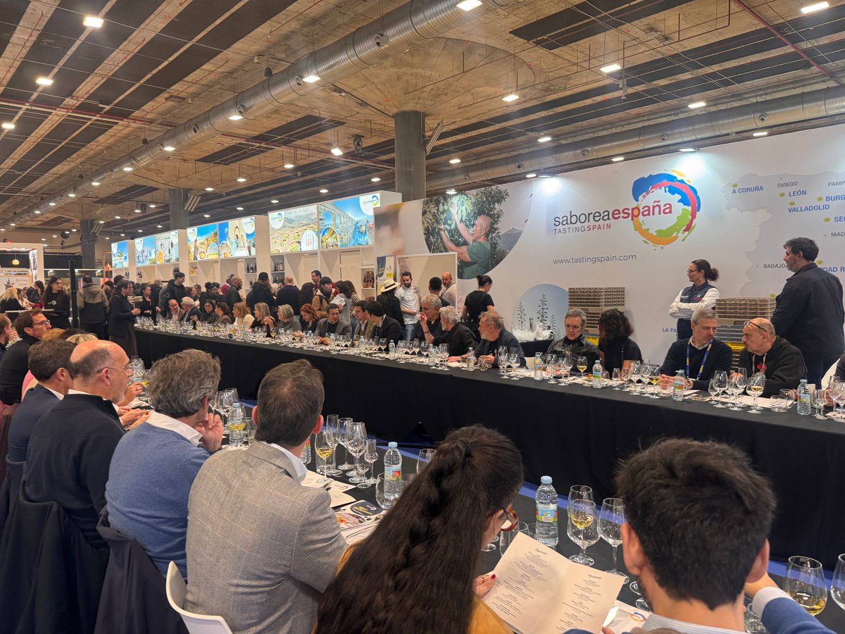 Thinking Heads tweet media