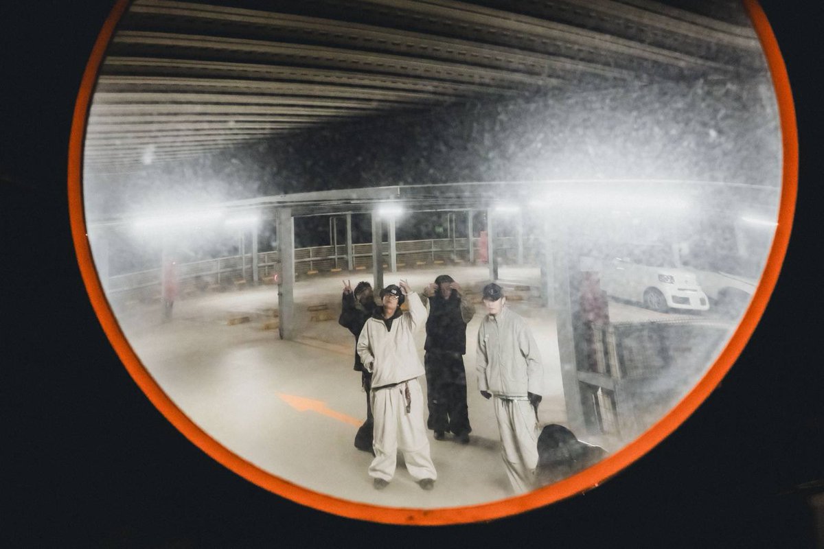 DREAMLAND

2026.2.6

SHIBUYA  

Spotify

O-EAST

👁️‍🗨️

✌️

☮️
