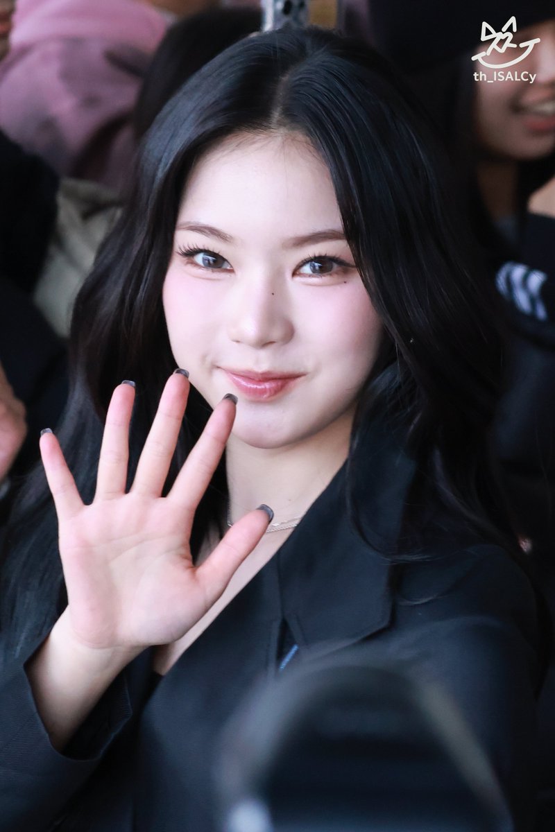 th_ISALCy tweet media