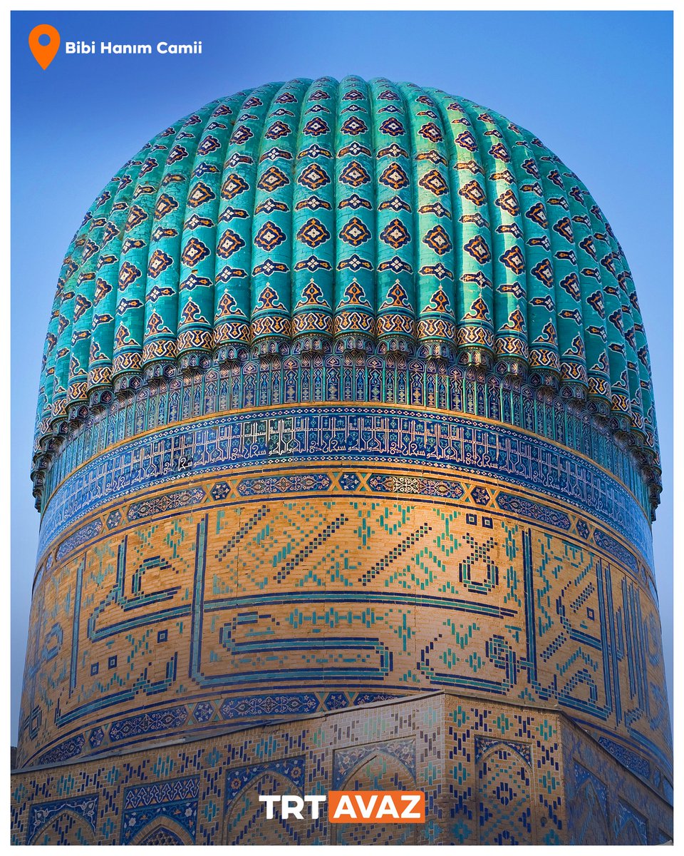 Semerkant’ı görmeden ona şiir yazanlar var.

Edgar Allan Poe dizelerinde onu “yeryüzünün kraliçesi” diye anlattı.
Amin Maalouf ise bir kitabına adını verdi. Bazı şehirler, görülmeden bile iz bırakır.