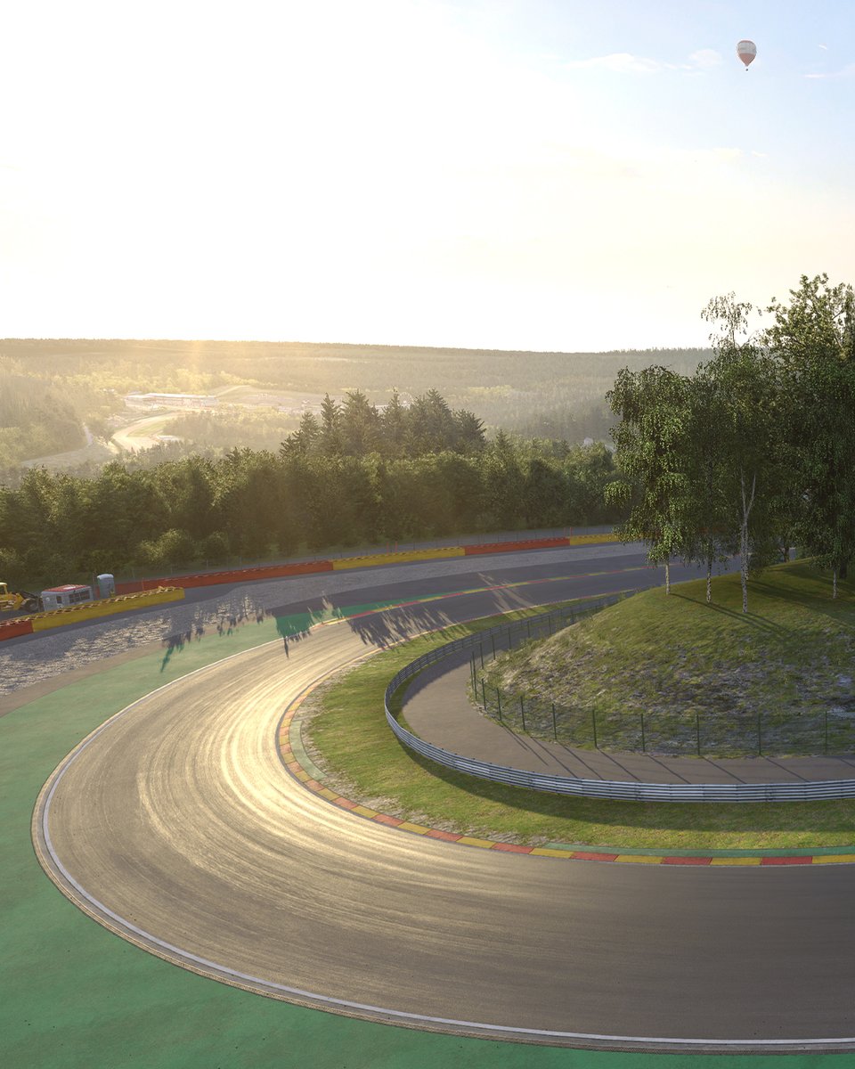 RaceRoom tweet media