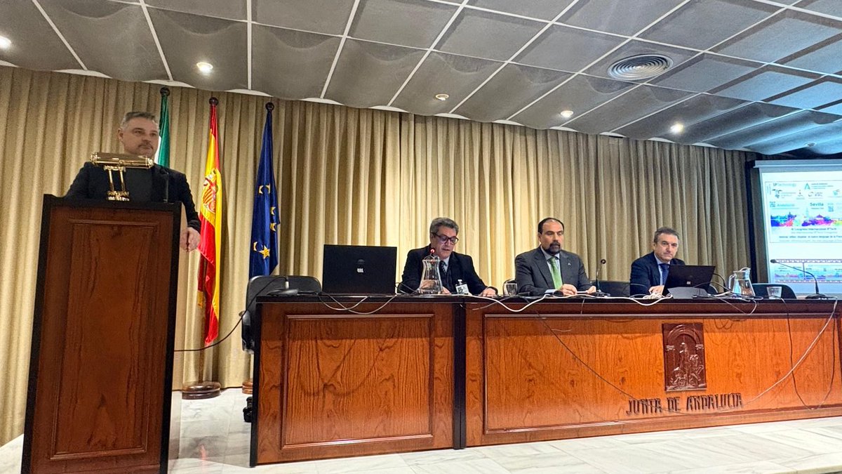 MutuaFM's tweet photo. Asistimos al III Congreso Internacional #IPTech Andalucía 2026. Bajo el lema “Innovar, influir, inspirar: el nuevo lenguaje de la prevención” con expertos sectoriales, universidades, AAPP y empresas que están marcando el futuro de la #PRL #iptechsevilla2026 @AndaluciaJunta @IAPRL https://t.co/XxRBTfH49R