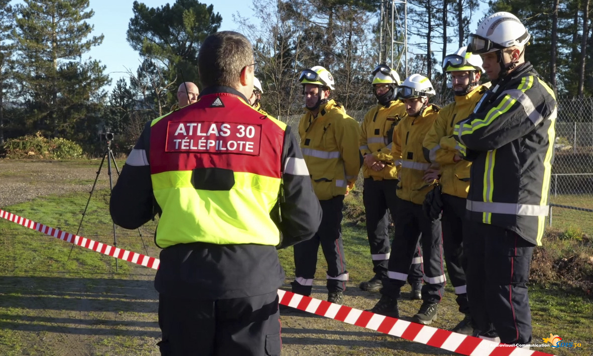 pompiersdugard's tweet photo. 🚁🔥 Innovation au SDIS 30
Les Sapeurs-Pompiers du Gard renforcent leurs moyens avec le drone de levage FlyCart, un outil technologique au service de l’efficacité opérationnelle et de la sécurité des intervenants.
👉 Plus d’infos : https://t.co/Db2Squvd5L https://t.co/LoLdv8pWM6