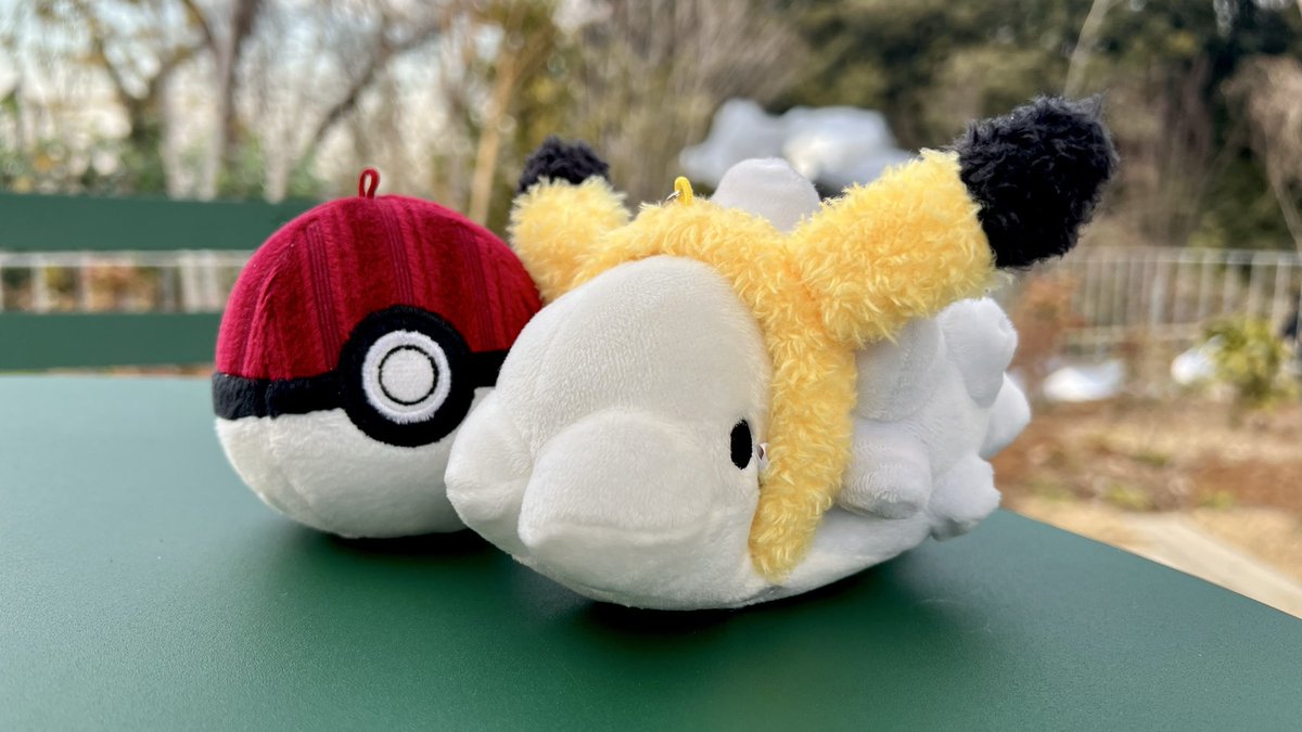 ポケぬいに着けられるカチューシャを出すのは天才すぎる