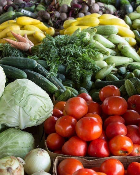 drkasenene's tweet photo. The places in the world where people live longest and stay healthy have diets that have more vegetables and plant foods and less meat and animal foods.

We must adopt similar diets to stay healthy.

90% of your diet should be plant based and at least 50% vegetables/whole fruit. https://t.co/wfz7t3HLHI