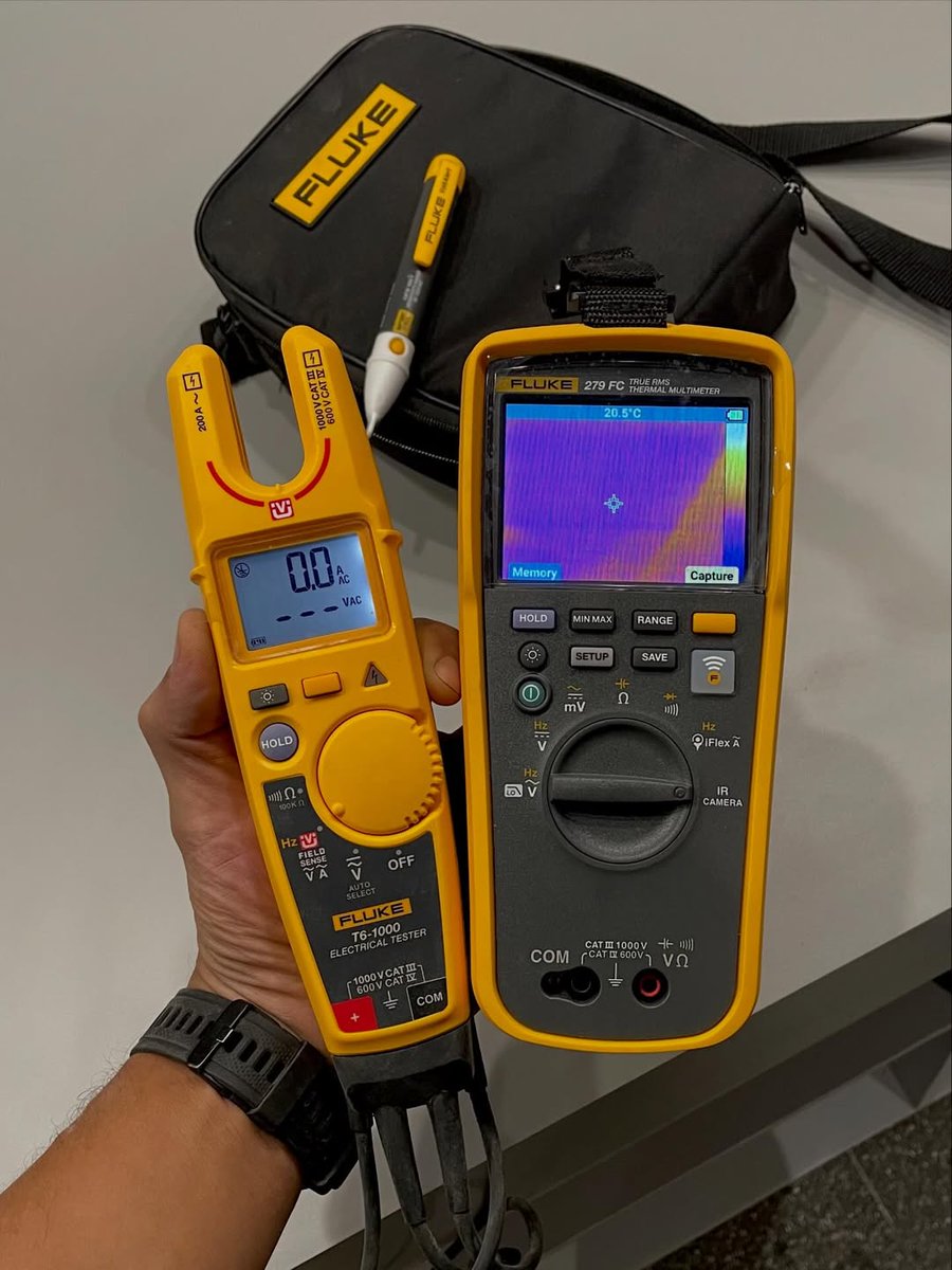 uniforce_energy's tweet photo. Kwenye simu kuna iPhone; ni ndoto ya watu wengi kuwa na iPhone, alafu tukija kwenye umeme kuna meter brand ya fluke. Ni ndoto ya kila electrician kumiliki clamp meter au multimeter ya fluke. https://t.co/CbISNAGFOh