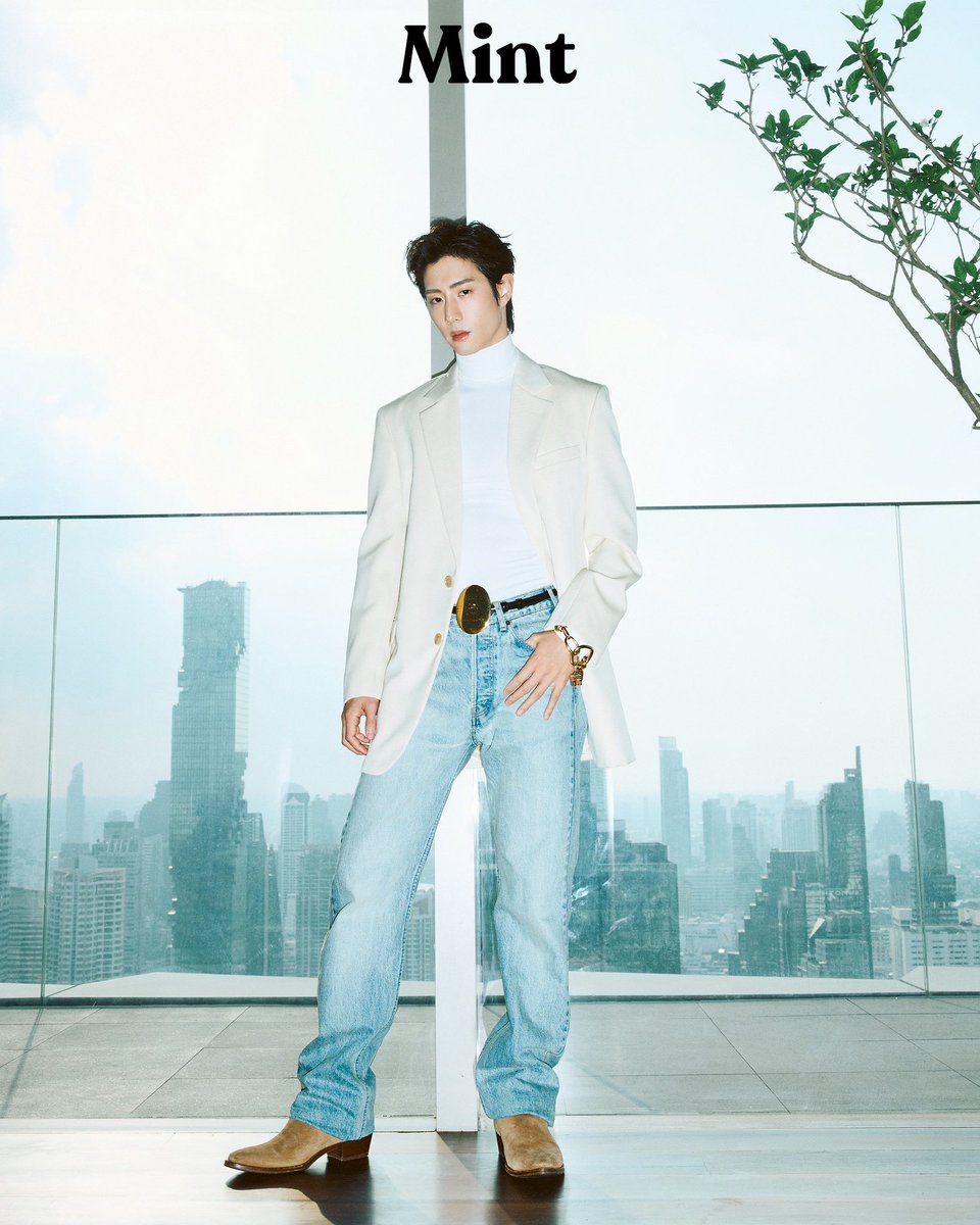 "I can only say that it was a really beautiful year and full of great moments. Because I got to make a comeback with the boys" 💚 #MarkTuan

➡️Read More mintmagth.com/people/mark-tu…

#MarkTuanxMintMagTH 
#MintVol32
#MintMagTH