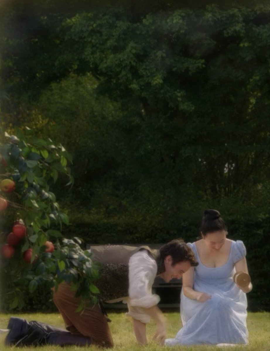 “avrebbero dovuto rifugiarsi in campagna lontano da un ambiente che si sarebbe dimostrato ostile nei loro confronti, ma il suo cuore impiegò meno di un secondo a capire che una vita tranquilla insieme a sophie era nettamente preferibile a una vita in società senza di lei”