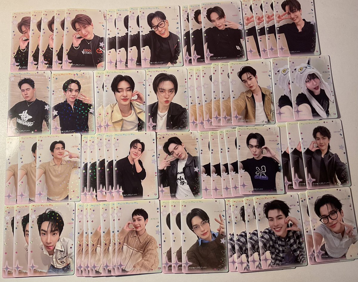 babieromy's tweet photo. พร้อมส่ง random osaka (ไม่มีนัดรับค่ะ)

• ราคาตามภาพ : ไม่มีราคา = 50

เปิดให้เอ้บในเมนชั่นโพสนี้ตอน 19.30
วิลเลี่ยมชุดยีนส์ / น้องเอส ให้สิทธิ์คนที่เอ้บพร้อมการ์ดใบละ 50 ก่อนนะคะ

📮 ค่าส่งเหมา 40
#GMMTVPOPUPSTOREINOSAKA2025
#ตลาดนัดgmmtv 
#สนามอ่านเล่น2026xGMMTV https://t.co/N7OOdLdfWL