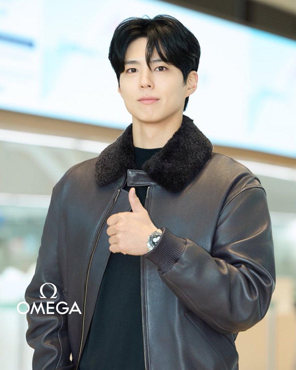 omegawatches's tweet image. Ready to fly, OMEGA ambassador Park Bo-gum is on his way to Milano to experience the Olympic Winter Games with OMEGA.

#OMEGA
#MilanoCortina2026
#OMEGAOfficialTimekeeper