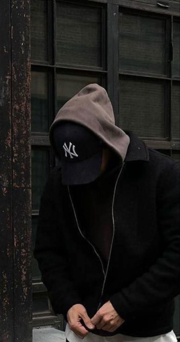 Good Afternoon 🌅 

“You change or everything repeats itself. ” 👁️🖤