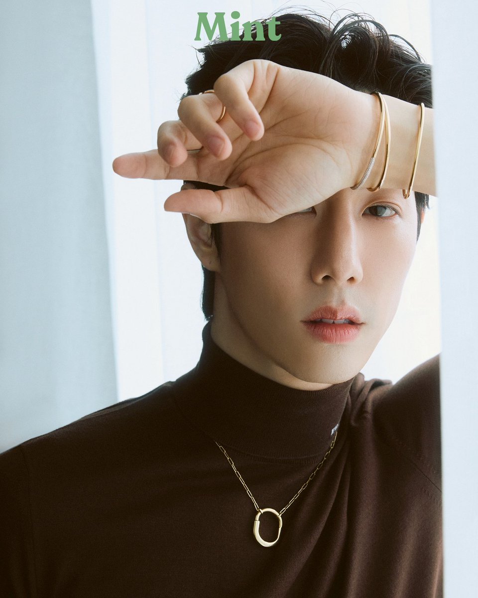 "I want to always be happy, healthy, and able to enjoy life. When I talk about happiness, I mean creating simple joys for myself, like golfing."💚 #MarkTuan

➡️Read More mintmagth.com/people/mark-tu…

#MarkTuanxMintMagTH 
#MintVol32
#MintMagTH