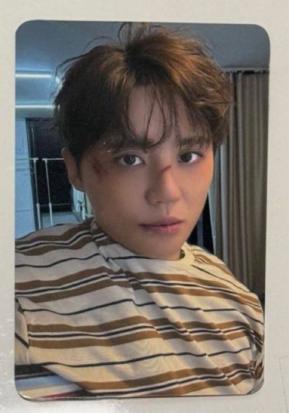 cutiepiesuya's tweet photo. [양도] 
2026 김준수 시즌그리팅 시그 + 팬싸 응모 특전 포카 세트

10,000원에 양도합니다! 

관극날 직배 or 택배 선택 가능

수량 많으니 편하게 멘션 부탁드립니다! 

@XIA_market RT 감사합니다🙇‍♀️💚 https://t.co/TFylh34FlW