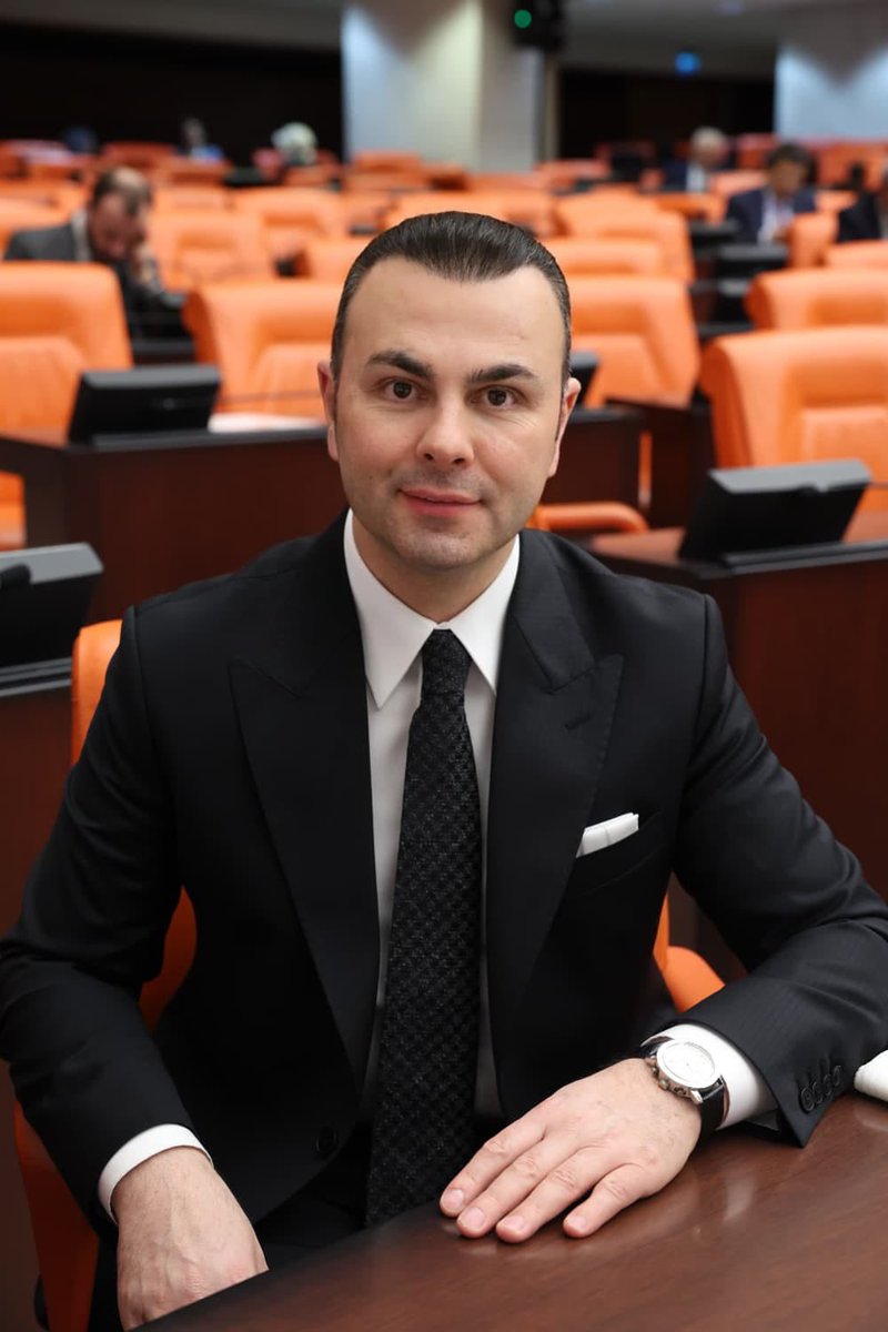 TBMM Genel Kurulu’nda Karayolları Trafik Kanunu teklifi görüşmelerimizden.. 

Kanunlar değişir, kurallar gelişir; değişmeyen tek şey milletimize hizmet sevdamızdır.❤️