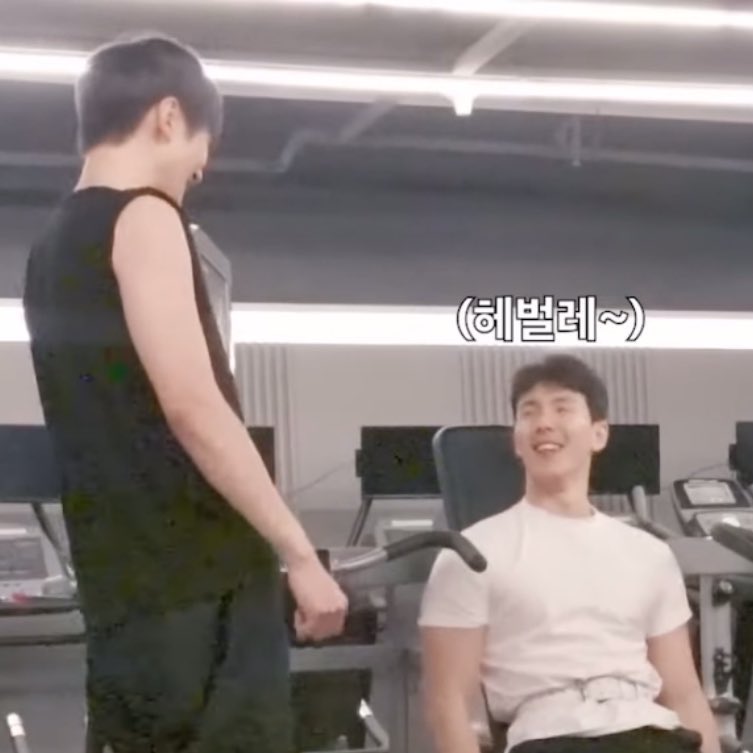 션뭉은 서로 쳐다보는것만으로도 상대한테는 애교부리는게되어서 상대가 사르르 풀리고 다봐주고 넘어가고 쌍방완식권력있음ㅂ