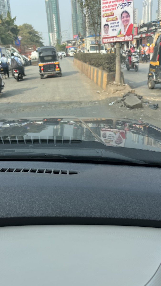 macwan_ankit's tweet photo. @mybmcWardPN @CMOMaharashtra @PiyushGoyal @PiyushGoyalOffc @mieknathshinde @mybmc URGENT:Road  dug up outside school / college.left unattended. Huge safety hazard for kids. Opp Athrva college . Sevantilal Khandwa rd Malad West https://t.co/PBQbyz2ZPh