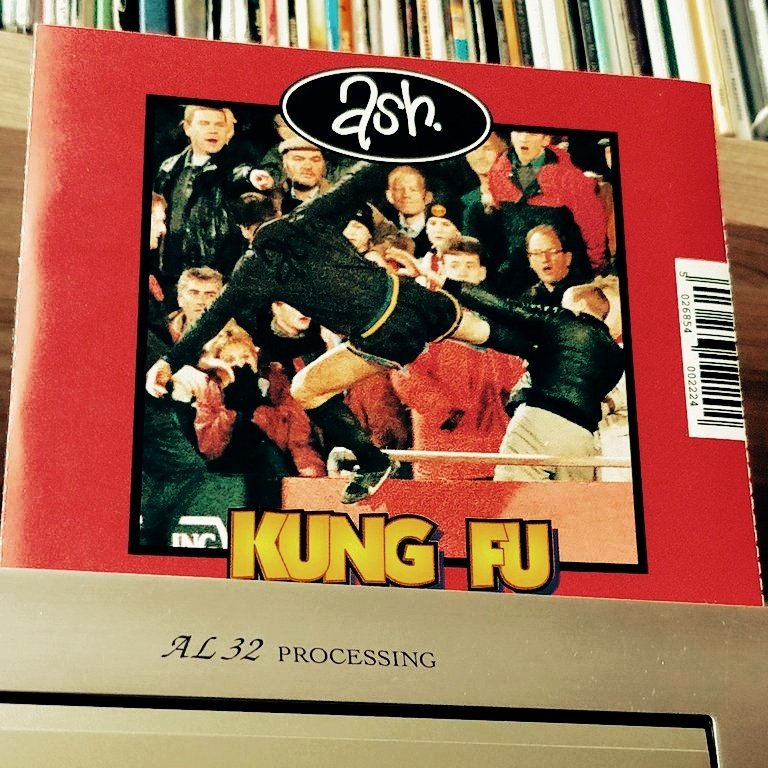 debaserjluis tweet media