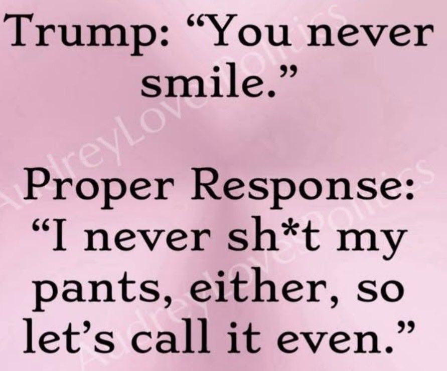 The response we all wish Kaitlan Collins would’ve given 😂