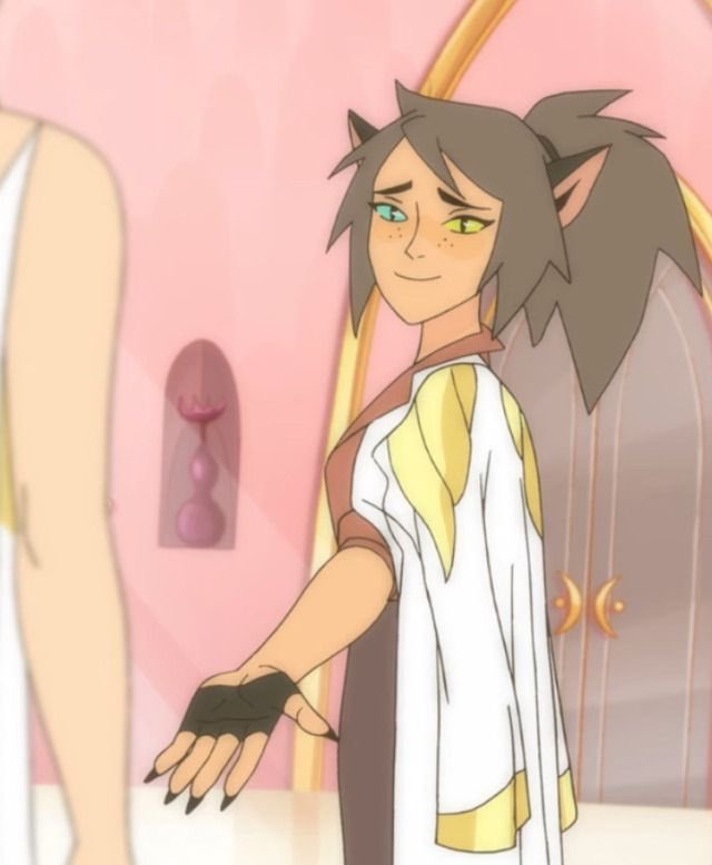 adoralover's tweet image. “we have                           “baby, we’re
dating rumors”                       married