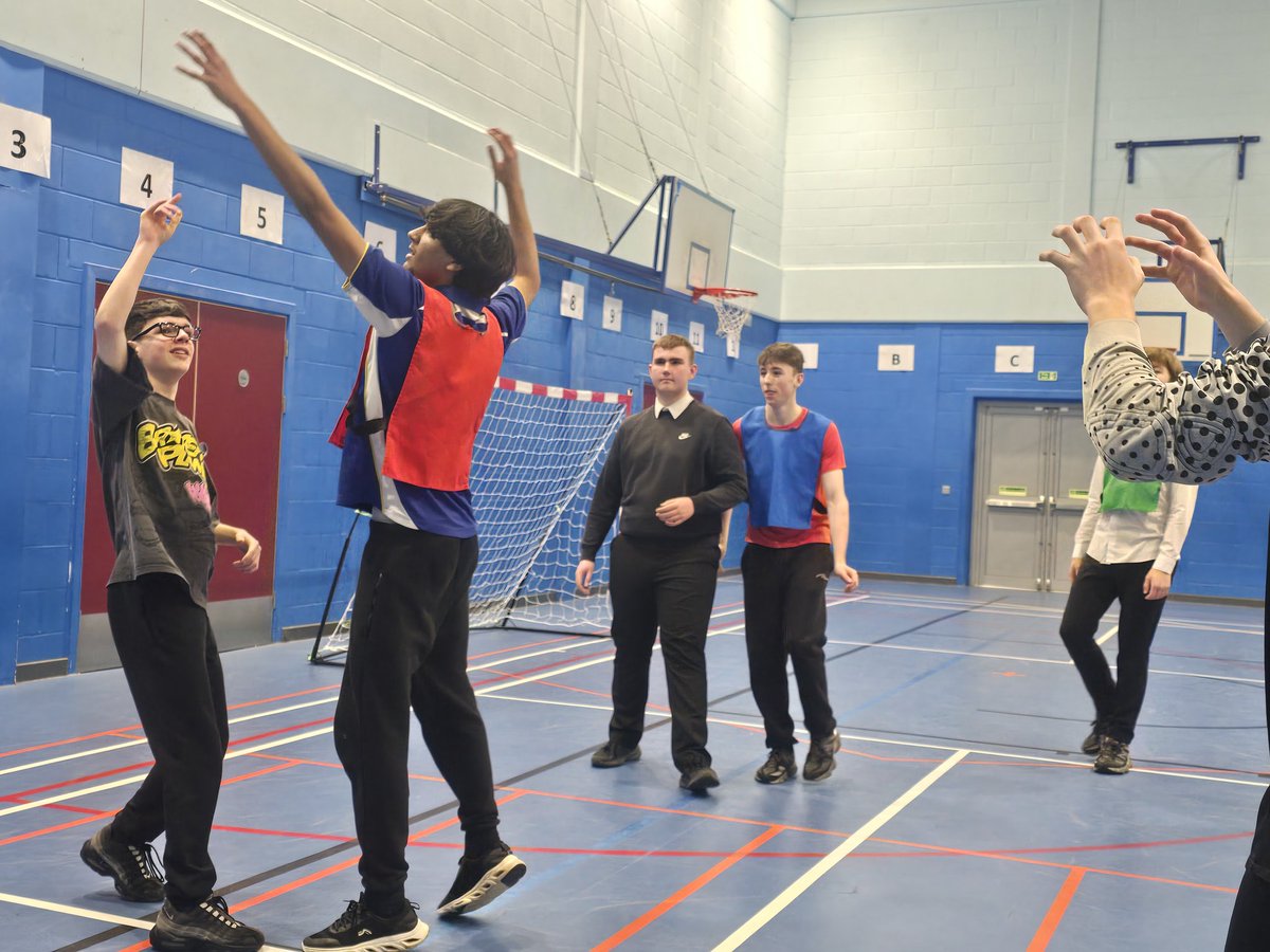 Greenwood PE dept tweet media