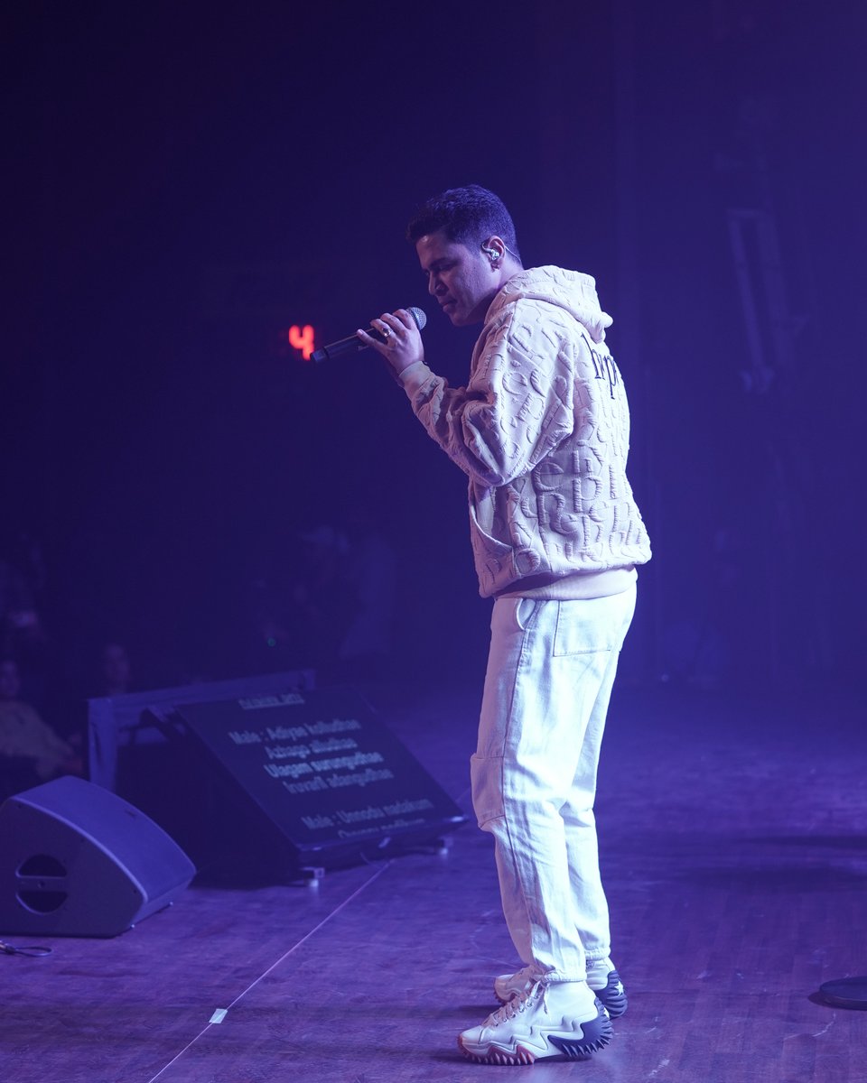 Oruoorileoru Film House tweet media