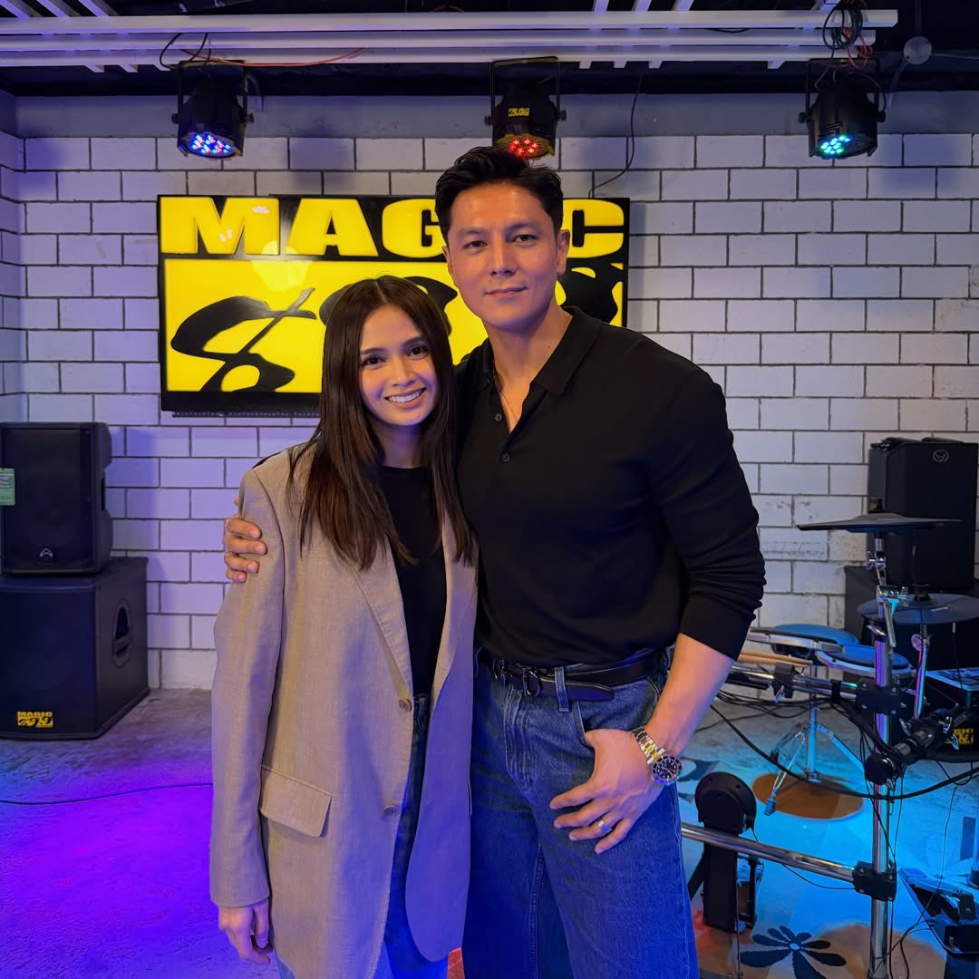 stroberrie___'s tweet image. AHHH SOOO KILIG WHY GANYAN ANG TINGIN #RhenSeph 🫶🏻🫶🏻🫶🏻