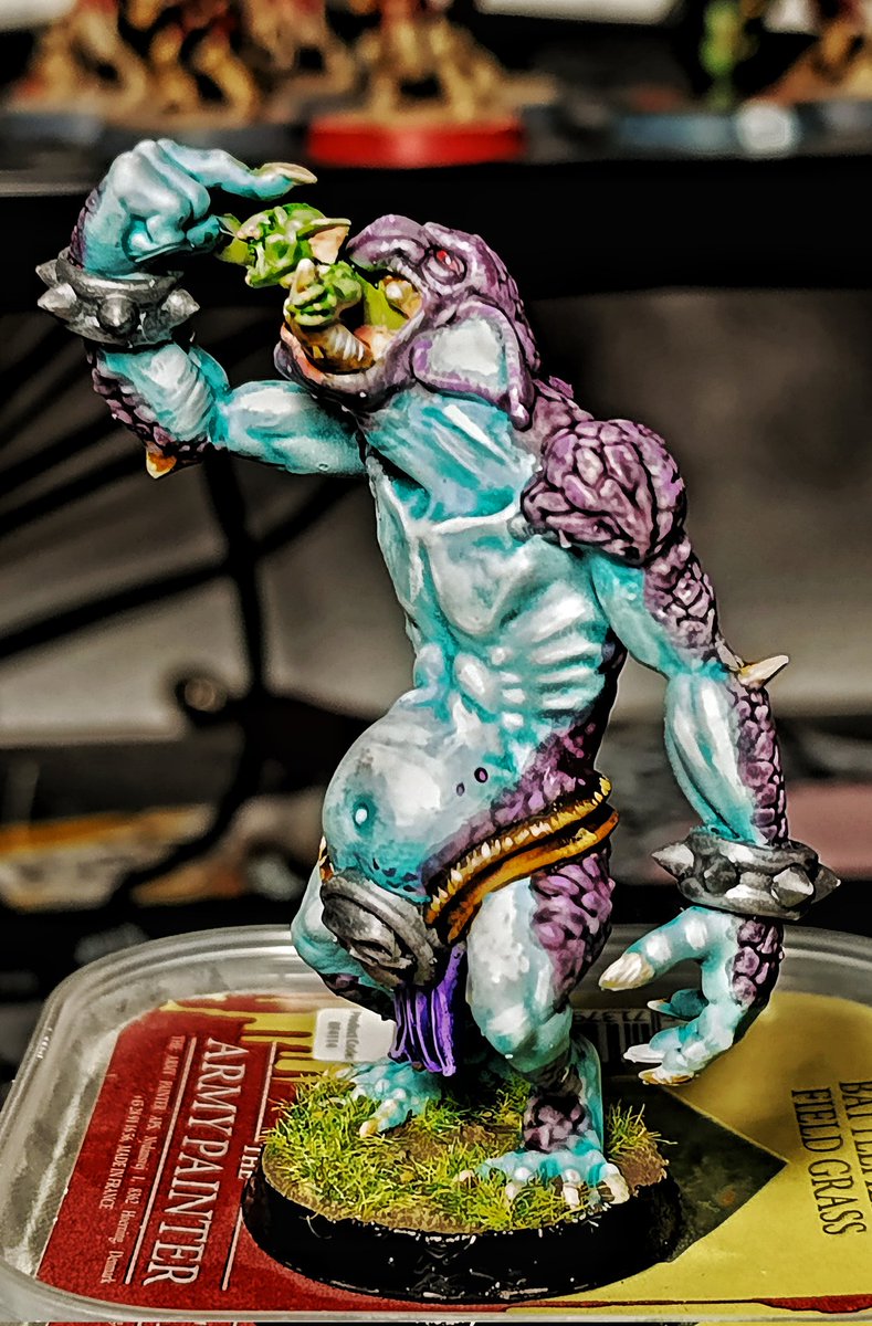 Trolaso número dos. Gozadera también. 
#bloodbowl #paintingbloodbowl #troll #miniaturepainting
