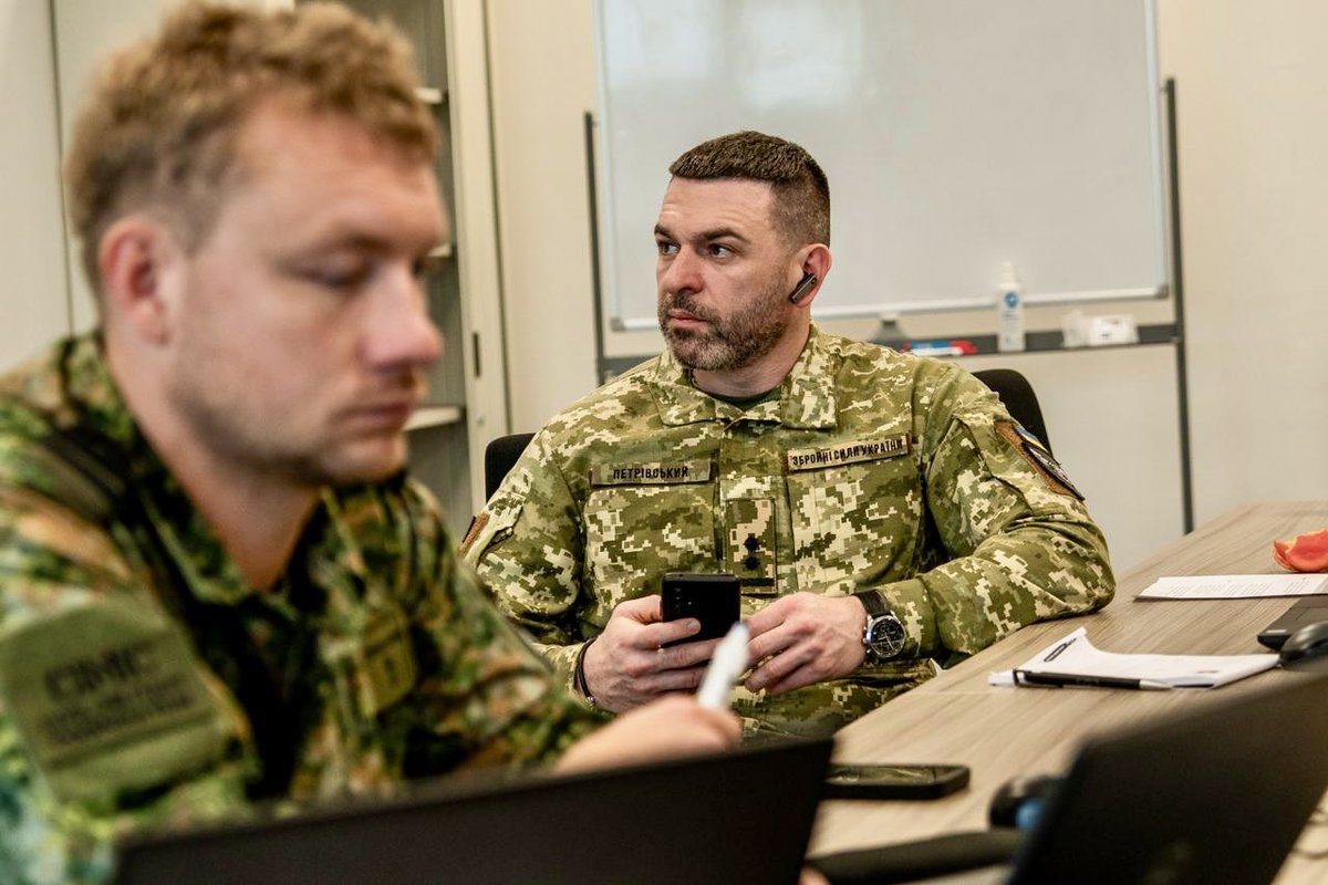 CIMIC_UA's tweet photo. Ukrainian CIMIC officers have successfully completed the NATO CIMIC Liaison Course at the NATO CIMIC COE in The Hague.

The course strengthened cooperation, communication, and professional skills to better support civilians in crisis and conflict environments. https://t.co/pqpJjrDdJ8