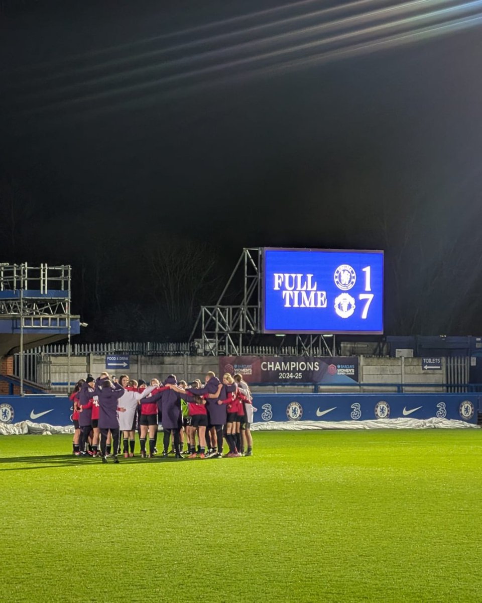 Celebrating our U21s, who beat Chelsea 7-1 on Wednesday night! 👏