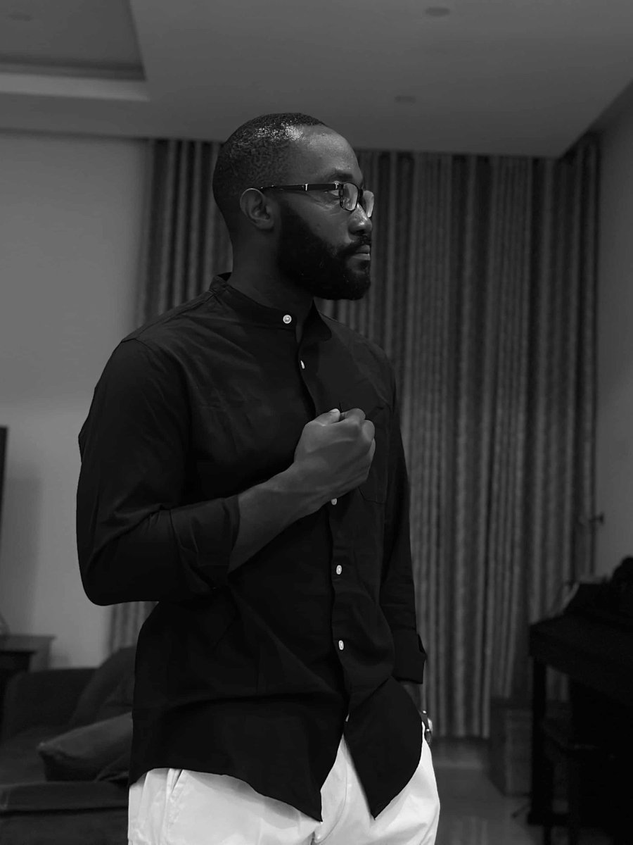 Half Seen tweet media