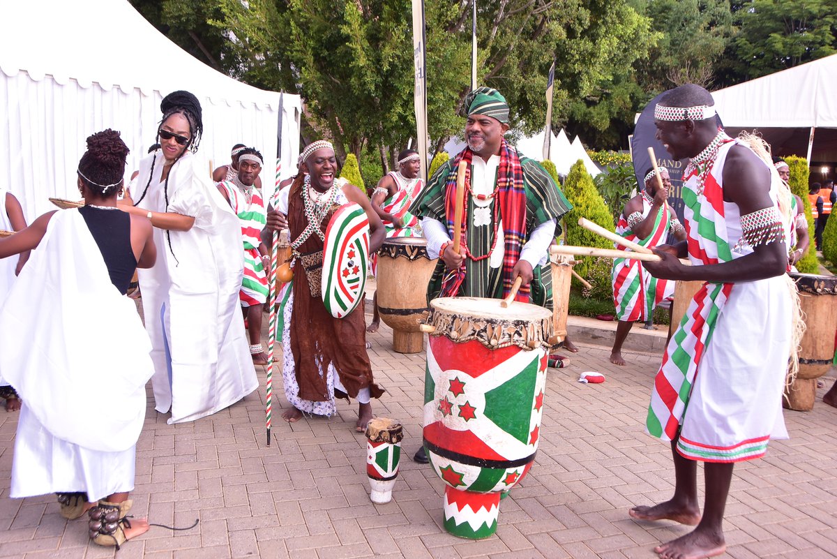 The ARCrayon tweet media