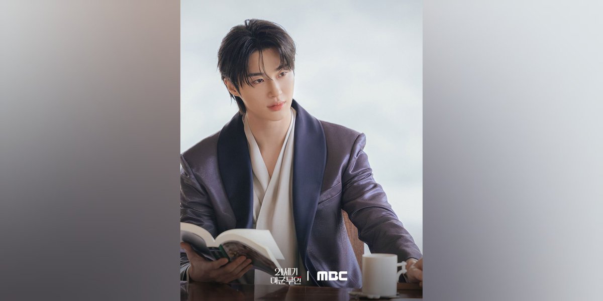 Wooseokday_2024's tweet photo. 📸 출처 : @mbcdrama_now

<21세기 대군부인>
4월 MBC 첫 방송

ㅡㅡㅡㅡㅡ

대한민국이 가장 사랑할 왕족,
이안대군

그리고
심장이 먼저 느낄
배우님의 4월.

#byeonwooseok
#변우석
#บยอนอูซอก
#ビョンウソク
#21세기대군부인
#언제나우석서포터즈 https://t.co/9O0UrRfKv1