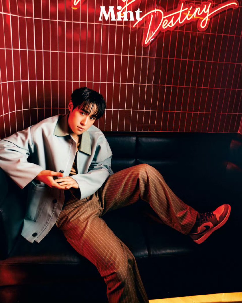 souriwinz's tweet image. waynight visuals