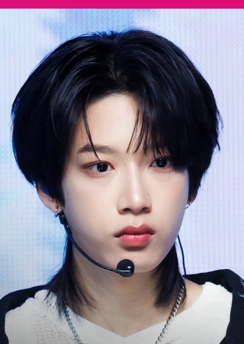 라이 tweet media