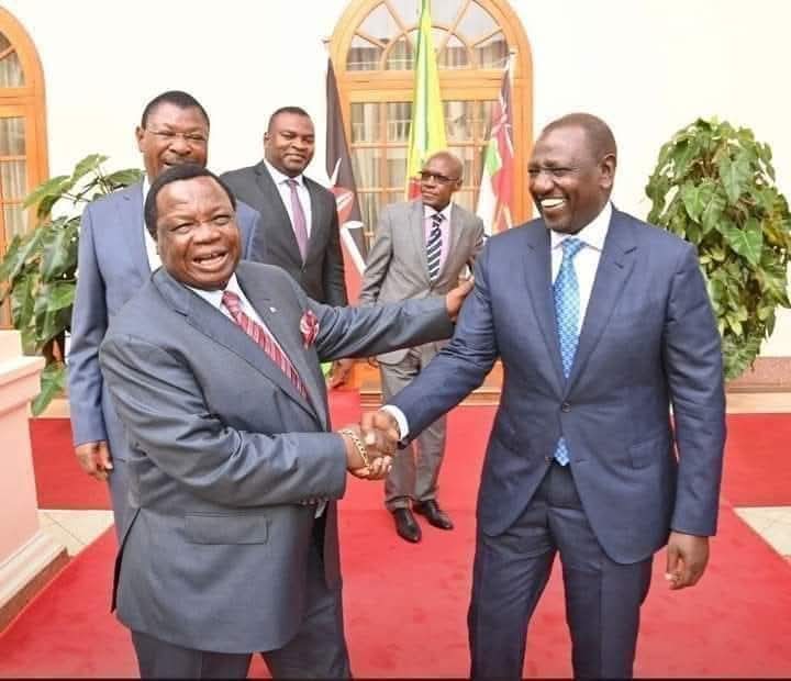 AtwoliEbs tweet media