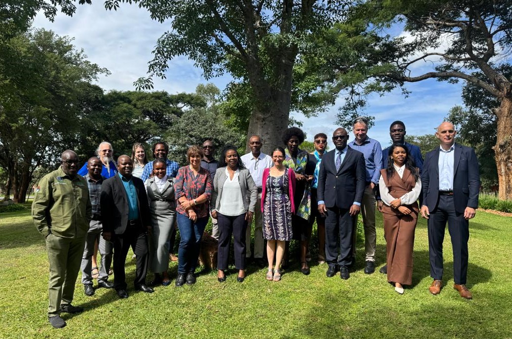 CIFOR-ICRAF tweet media