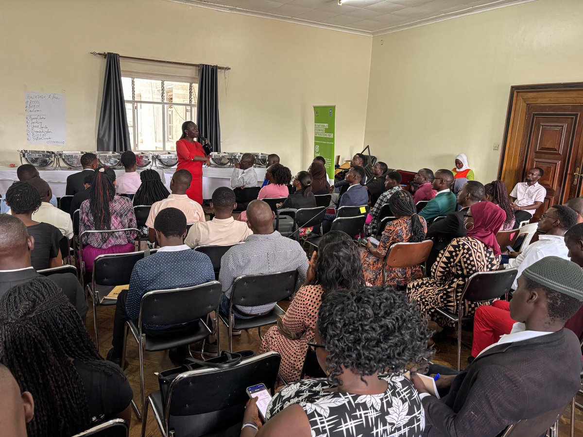 brian_lorika's tweet image. Day2: regional capacity building program:Derrick from @min_waterUg quotes, the tree growers should identify approved nursaries, district offices should be able to recommend you to the right professionals.
#ROOTS #BIOFIN #GenGreen 
@NwanneObahor @IanKingUg @Y4BioClimate