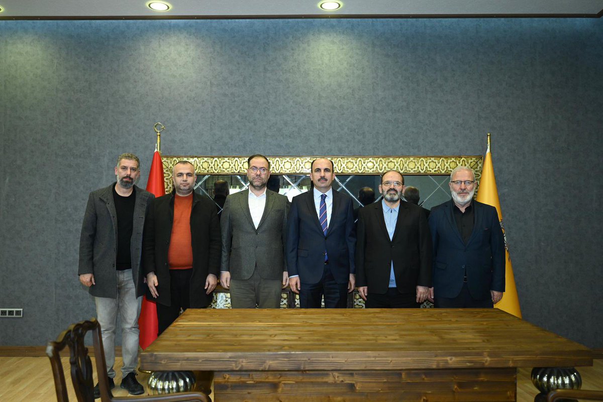 İstişare Kurulu Başkanımız Nurettin Soyak ve Konya Şube Başkanımız Mustafa Metin, beraberinde heyetle Konya Büyükşehir Belediye Başkanı Sayın Uğur İbrahim Altay’a nezaket ziyaretinde bulundu.
