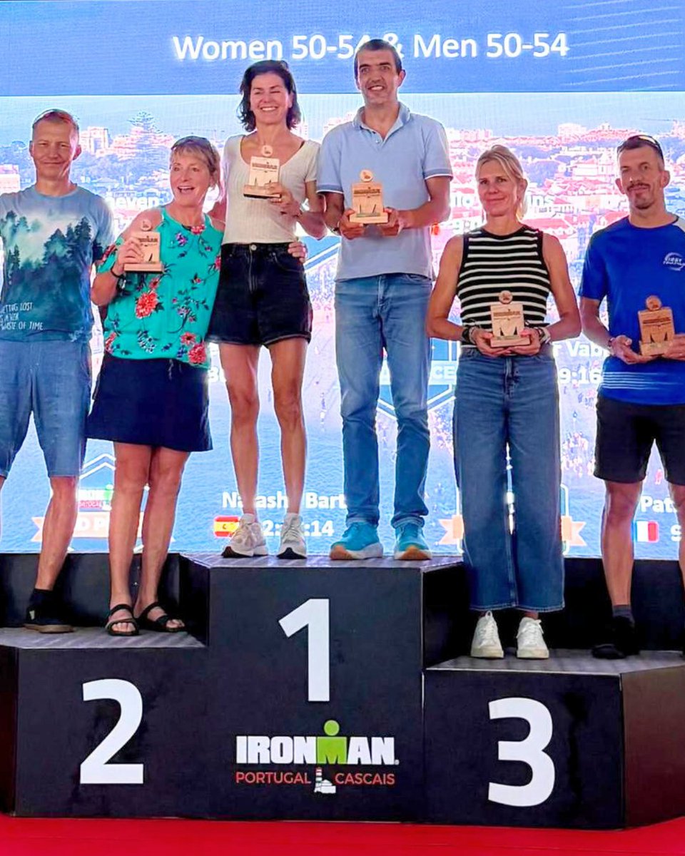 𝗖𝗨𝗦𝗧𝗢𝗠𝟰.𝗨𝗦 tweet media