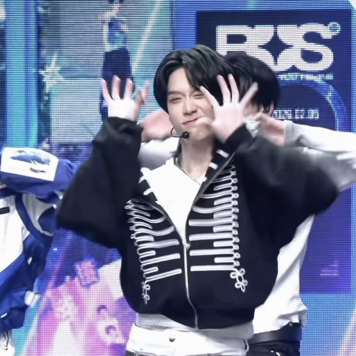 fluffynexx's tweet image. รู้ว่าเฉือมานอันตราย คิดว่าจั้นเป็นแมวก้ะด้ายยยย อุอิอ้าเย ฅ(‗• ·̫ •‗ฅ)

#넥스 #NEXnattakit
#MCOUNTDOWNxBUS